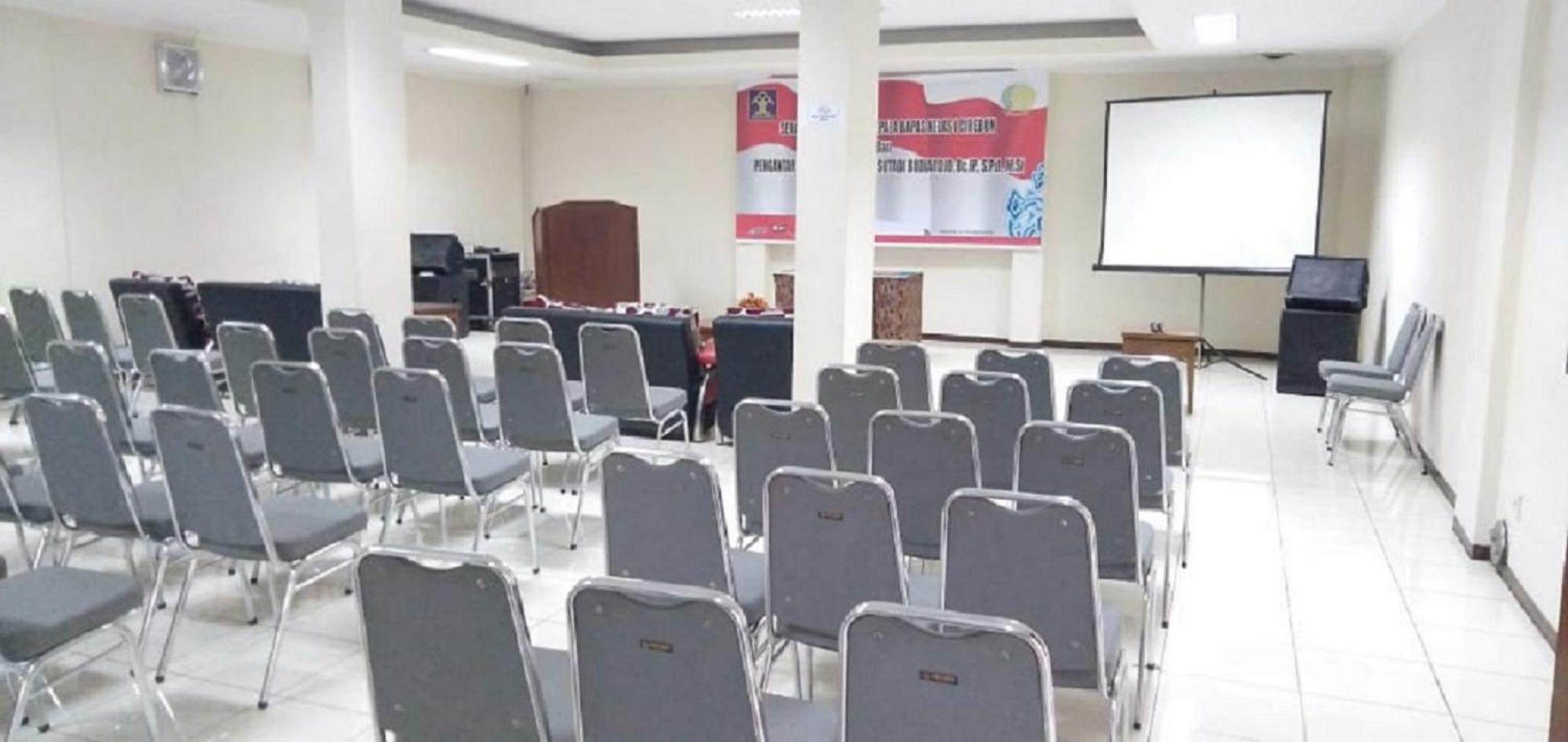 Pia Hotel Cirebon Eksteriør billede